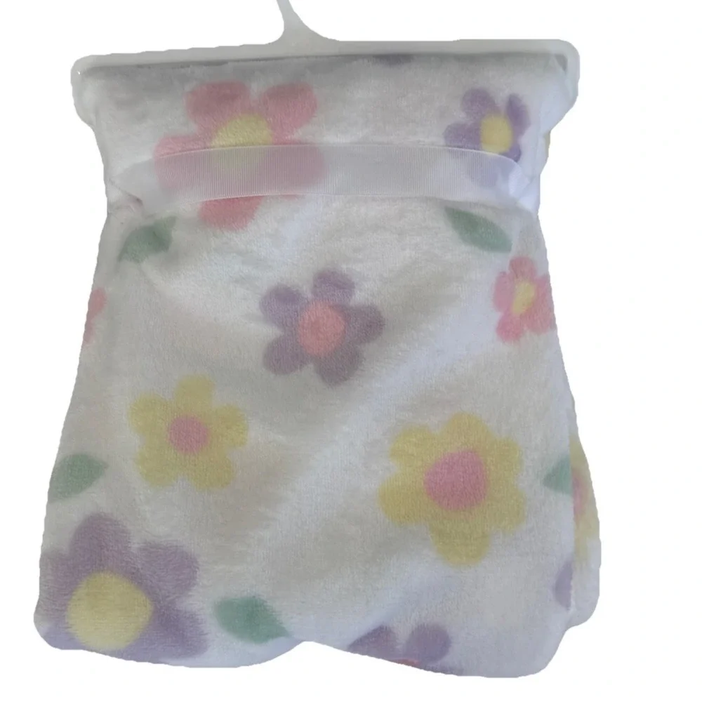 NWT Carter's Baby Blanket Floral Infant Printed Size 30